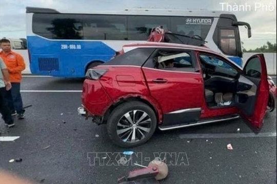8 tháng, số vụ và số người bị thương do tai nạn giao thông giảm sâu hai con số