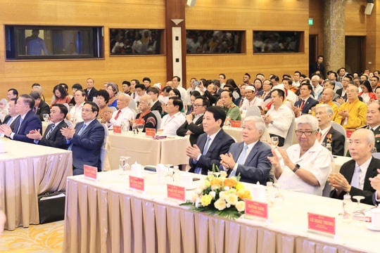 Lãnh đạo Đảng, Nhà nước, MTTQ Việt Nam gặp mặt đại biểu tiêu biểu đại diện các tầng lớp nhân dân