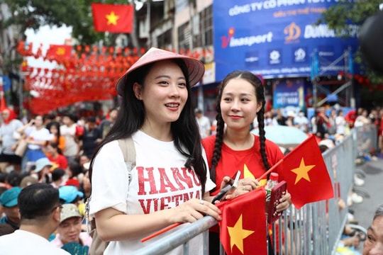 Những điểm gửi xe "từ xa" khi xem diễu binh ít người biết