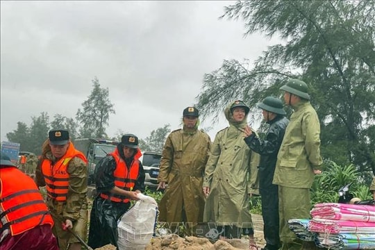 Phó Thủ tướng Trần Hồng Hà: Người dân vùng bão ảnh hưởng không ra đường từ 11h đến 18h ngày 25-8