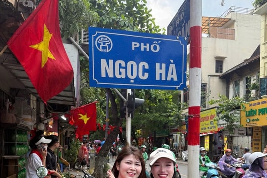 Người trẻ muôn phương hướng về Thủ đô