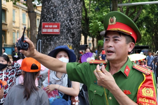 Lên án, xử lý nghiêm hành vi thiếu văn minh khi xem diễu binh