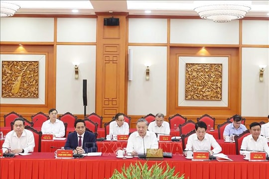 Bộ Chính trị cho ý kiến về dự thảo các văn kiện và phương án nhân sự cấp ủy Đại hội đại biểu Đảng bộ Quân đội
