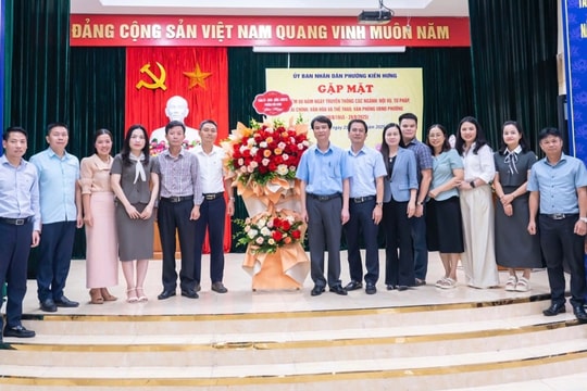 Phường Kiến Hưng gặp mặt kỷ niệm 80 năm ngày truyền thống của các ngành