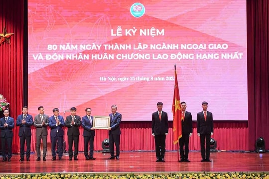 Xây dựng nền ngoại giao mang đậm bản sắc Việt Nam