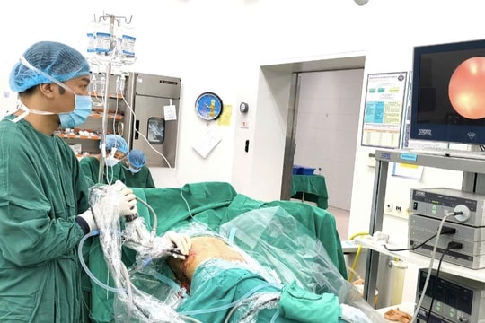 Gặp biến chứng nguy hiểm do để “quên” sonde JJ quá hạn 2 năm