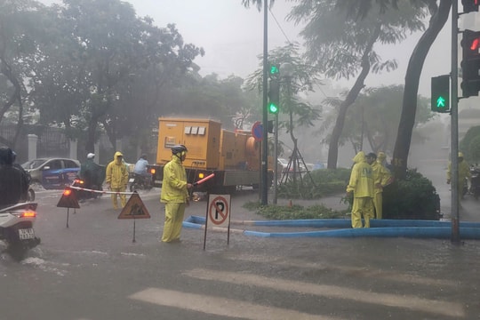 Hà Nội: Còn 26 điểm úng ngập