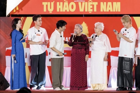 Chuyến xe Tự hào Việt Nam: Âm nhạc và niềm tự hào đến mọi miền Tổ quốc