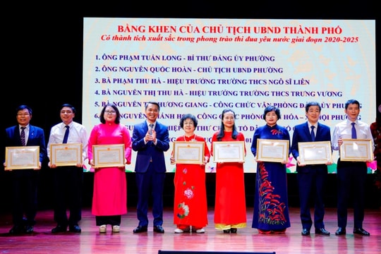 Phường Cửa Nam khen thưởng các điển hình tiên tiến