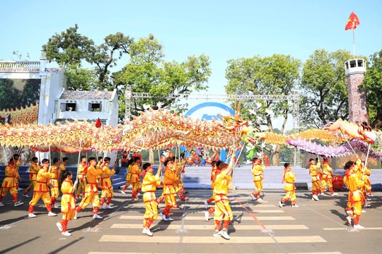 Tin tức đặc biệt trên báo in Hànộimới ngày 28-8-2025