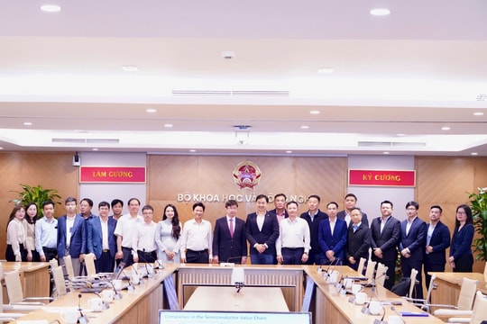 Kết nối doanh nghiệp bán dẫn Việt Nam và Singapore thương mại hóa sản phẩm