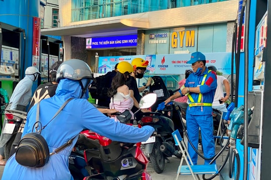 Dự báo giá xăng tăng, dầu giảm trong kỳ điều hành ngày 28-8