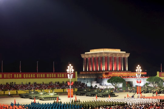 Khí thế rộn ràng, hùng tráng trong lễ sơ duyệt sự kiện A80