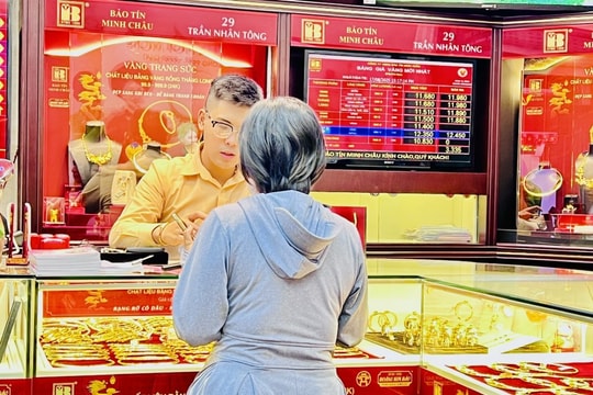 Giá vàng hôm nay (27/8): Vàng miếng SJC tăng mạnh, tiến sát mốc 128 triệu đồng/lượng