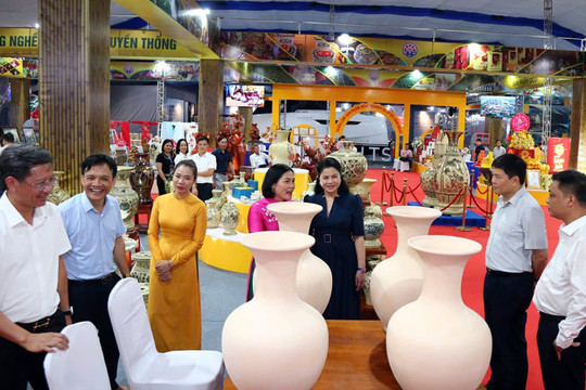Khám phá "Hải Phòng - Niềm tin và khát vọng vươn mình” qua triển lãm quốc gia