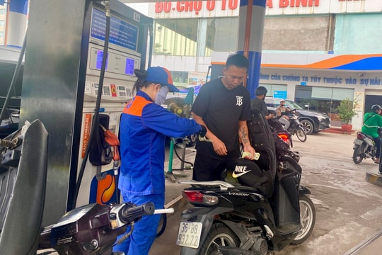 Năm mặt hàng xăng, dầu tăng giá bán lẻ