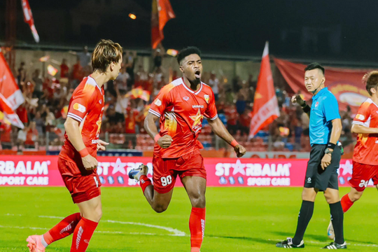 Vòng 3 V-League 2025/26: Hồng Lĩnh Hà Tĩnh thắng trận thứ hai liên tiếp