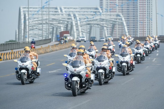 Hà Nội Phân luồng giao thông phục vụ Triển lãm thành tựu kinh tế, xã hội