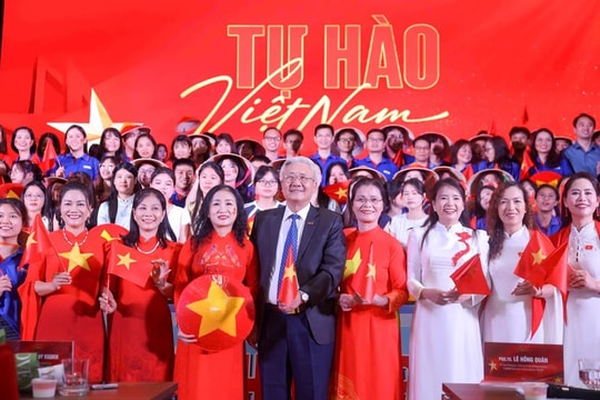 Lan tỏa tinh thần 2/9 bất diệt qua chương trình "Tự hào Việt Nam"