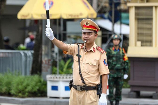 Hà Nội: Phân luồng giao thông phục vụ Triển lãm thành tựu kinh tế - xã hội
