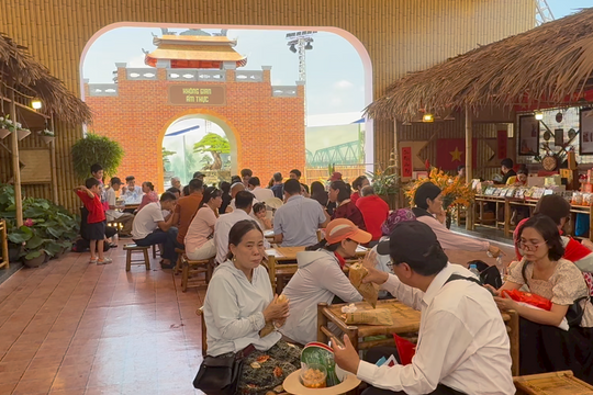 Khám phá ẩm thực Hà Nội tại Triển lãm thành tựu đất nước 80 năm
