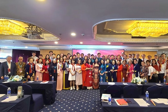 Tăng cường kỹ năng cần thiết cho lãnh đạo các hội đoàn người Việt Nam ở nước ngoài