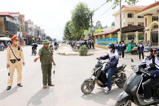 Để cổng trường thực sự an toàn cho học sinh
