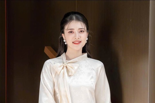 Giảng viên xinh đẹp thiết kế "Áo dài 34 tỉnh, thành"