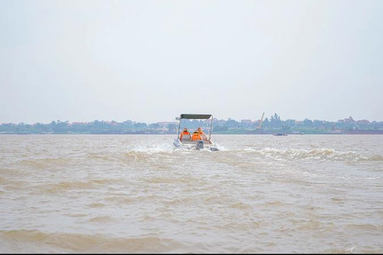Đảm bảo trật tự an toàn giao thông đường thuỷ dịp Quốc khánh 2/9