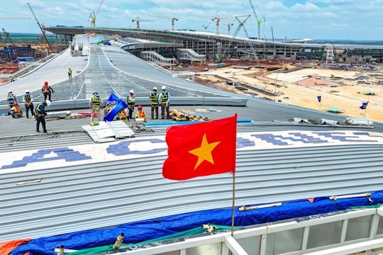 Rộn ràng khí thế thi công xuyên lễ tại sân bay Long Thành