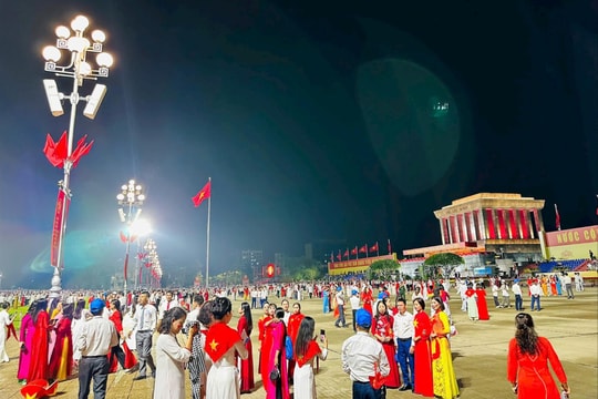 Quảng trường Ba Đình tràn ngập không khí tươi vui, rộn ràng trước giờ tổng duyệt A80
