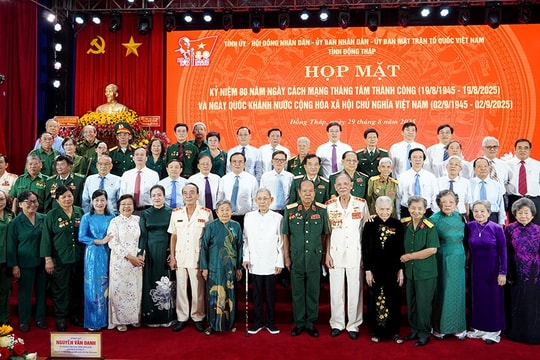 Đồng Tháp quyết tâm xây dựng quê hương giàu đẹp