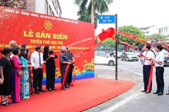 Phường Yên Hoà gắn biển tên phố mới mang tên danh nhân Học Phi