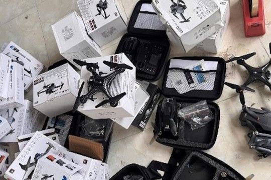 Hà Nội: Phát hiện, thu giữ 105 thiết bị bay không rõ nguồn gốc xuất xứ