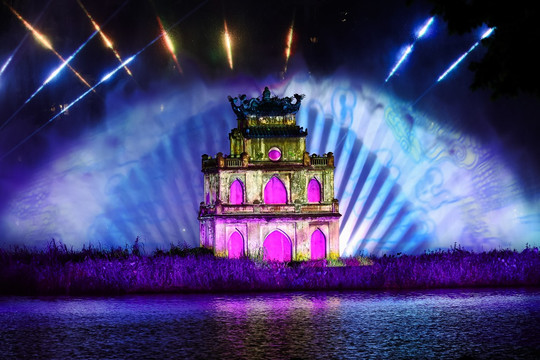 Nghệ thuật 3D Mapping thắp sáng “trái tim Thủ đô” mừng 80 năm Quốc khánh