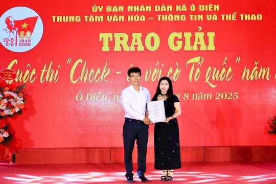 Xã Ô Diên tổng kết và trao giải cuộc thi “Check-in với cờ Tổ quốc”