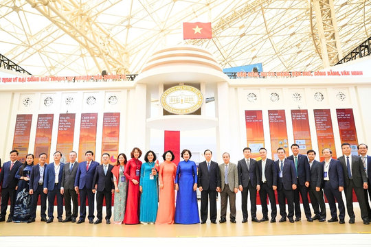 Ngành Ngân hàng: Tự hào quá khứ, vững vàng hiện tại