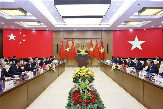 Chủ tịch Quốc hội Trần Thanh Mẫn hội đàm với Ủy viên trưởng Nhân đại toàn quốc Trung Quốc Triệu Lạc Tế