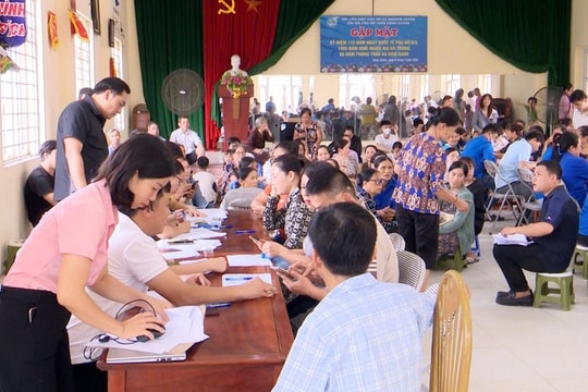 Xã Thượng Phúc chi trả hơn 4 tỉ đồng quà của Nhà nước đến nhân dân dịp Quốc khánh 2/9