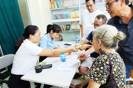 Các phường Long Biên, Phúc Lợi, Việt Hưng, Bồ Đề đồng loạt triển khai tặng quà Quốc khánh