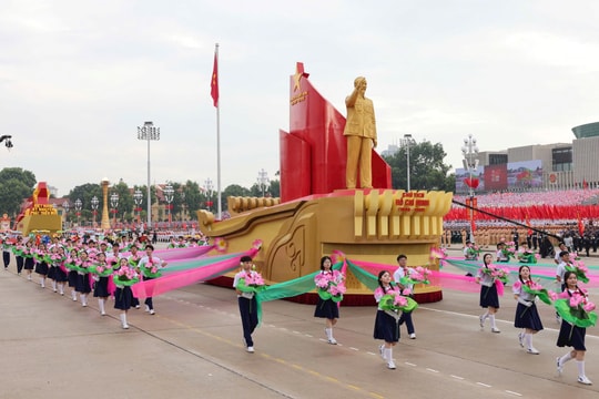 Dấu son lịch sử lay động triệu triệu trái tim