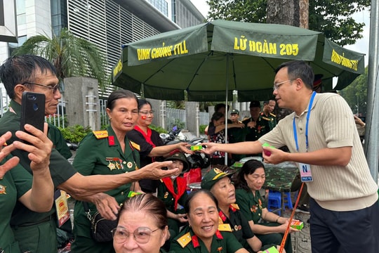 Hỗ trợ tối đa cựu chiến binh theo dõi diễu binh, diễu hành