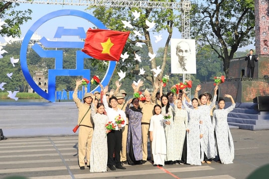 Khúc tráng ca mùa thu lịch sử viết nên những kỳ tích mới