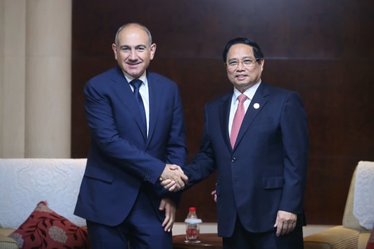 Thủ tướng Phạm Minh Chính hội kiến Thủ tướng Armenia