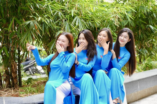 Người trẻ học tập suốt đời để vươn xa Bài 2: Công nghệ số mở rộng chân trời tri thức