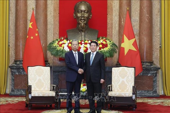 Chủ tịch nước Lương Cường tiếp Ủy viên trưởng Nhân đại toàn quốc Trung Quốc Triệu Lạc Tế