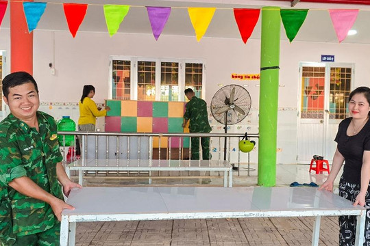 Tình  quân – dân tô đẹp ngày khai giảng