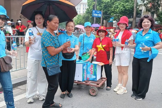 Phụ nữ Thủ đô tích cực tham gia hoạt động tình nguyện phục vụ Đại lễ A80