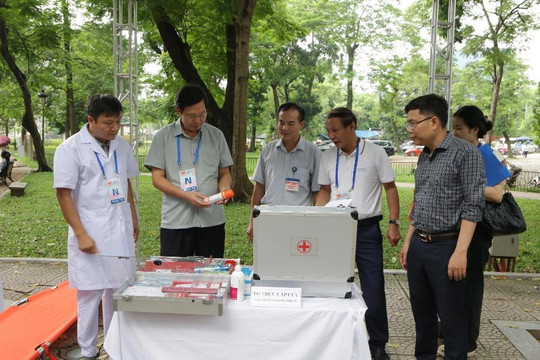 Phó Giám đốc Sở Y tế Hà Nội kiểm tra công tác y tế phục vụ sự kiện A80