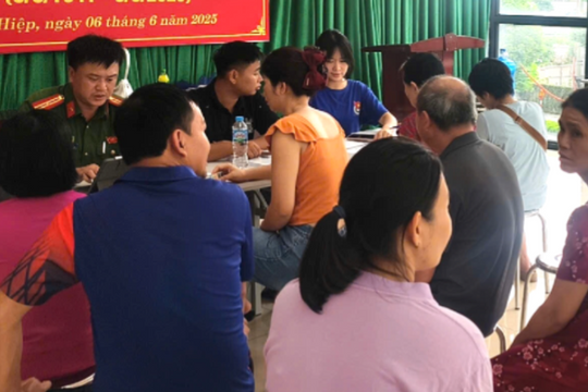 Hoàn tất chuyển tiền về xã, phường để tặng quà Quốc khánh